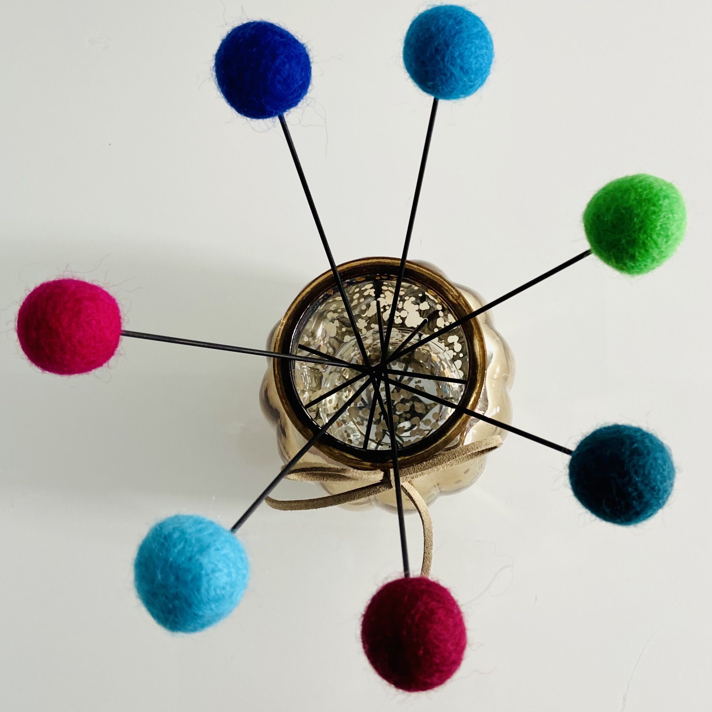 7er Set Filzkugel-Blumen klein - SET 4 - Weinachten - Stern von oben II