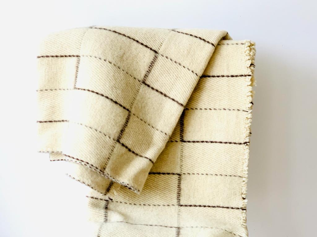 Tagesdecke, 100% Schafschurwolle, Beige, 180cmx150cm – Bild 4