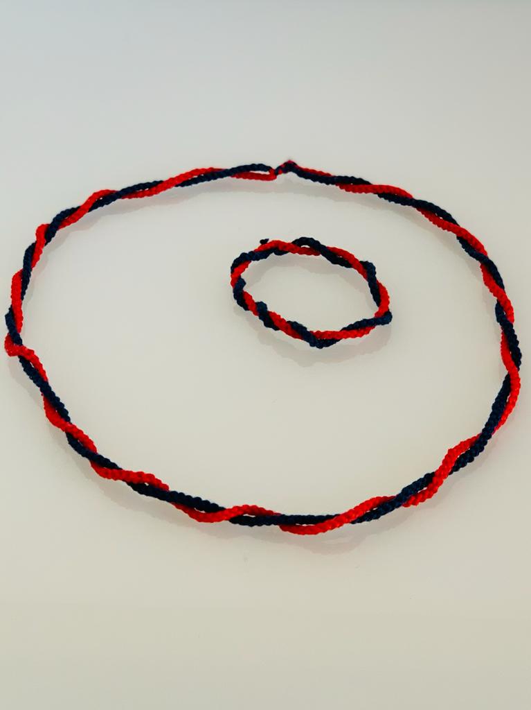 Halsschmuck und Armband aus 100% Baumwolle - ROT-DUNKELBLAU - Halskette – Bild 3