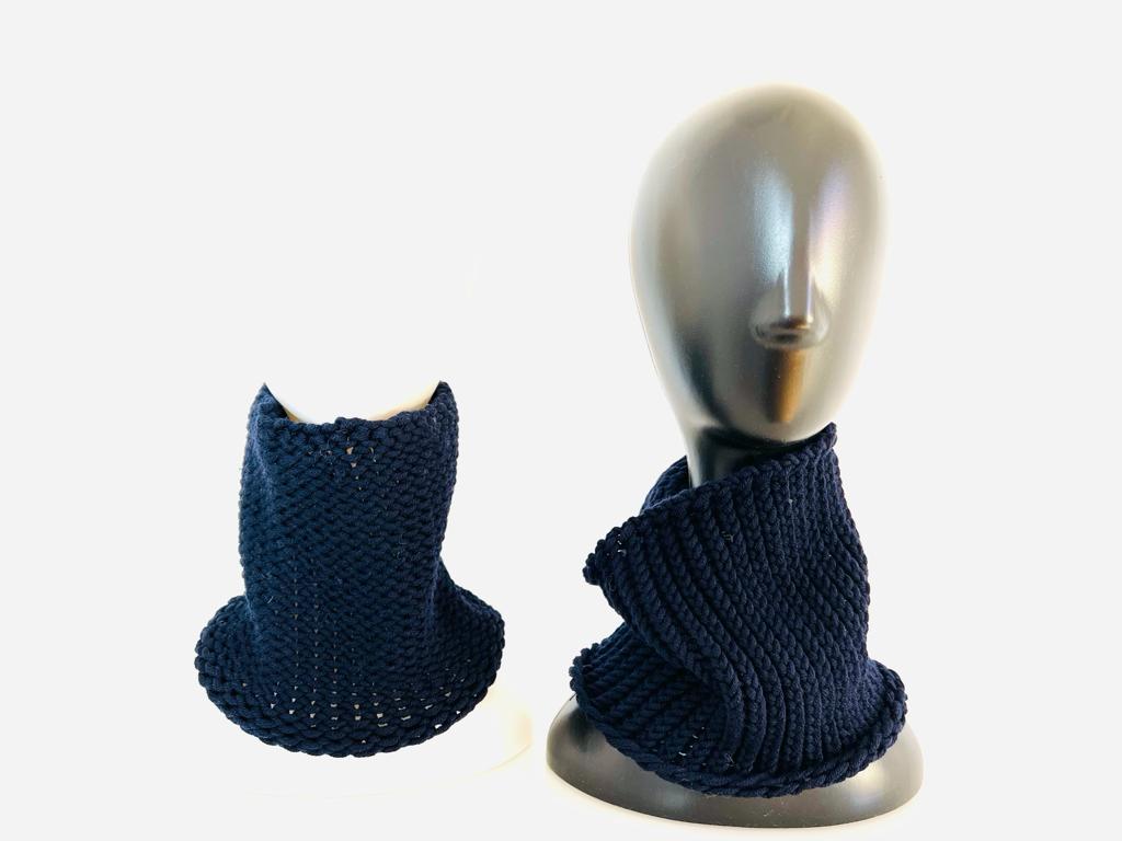 Merino Schal in Blau, handgestrickt - 100% Merinowolle