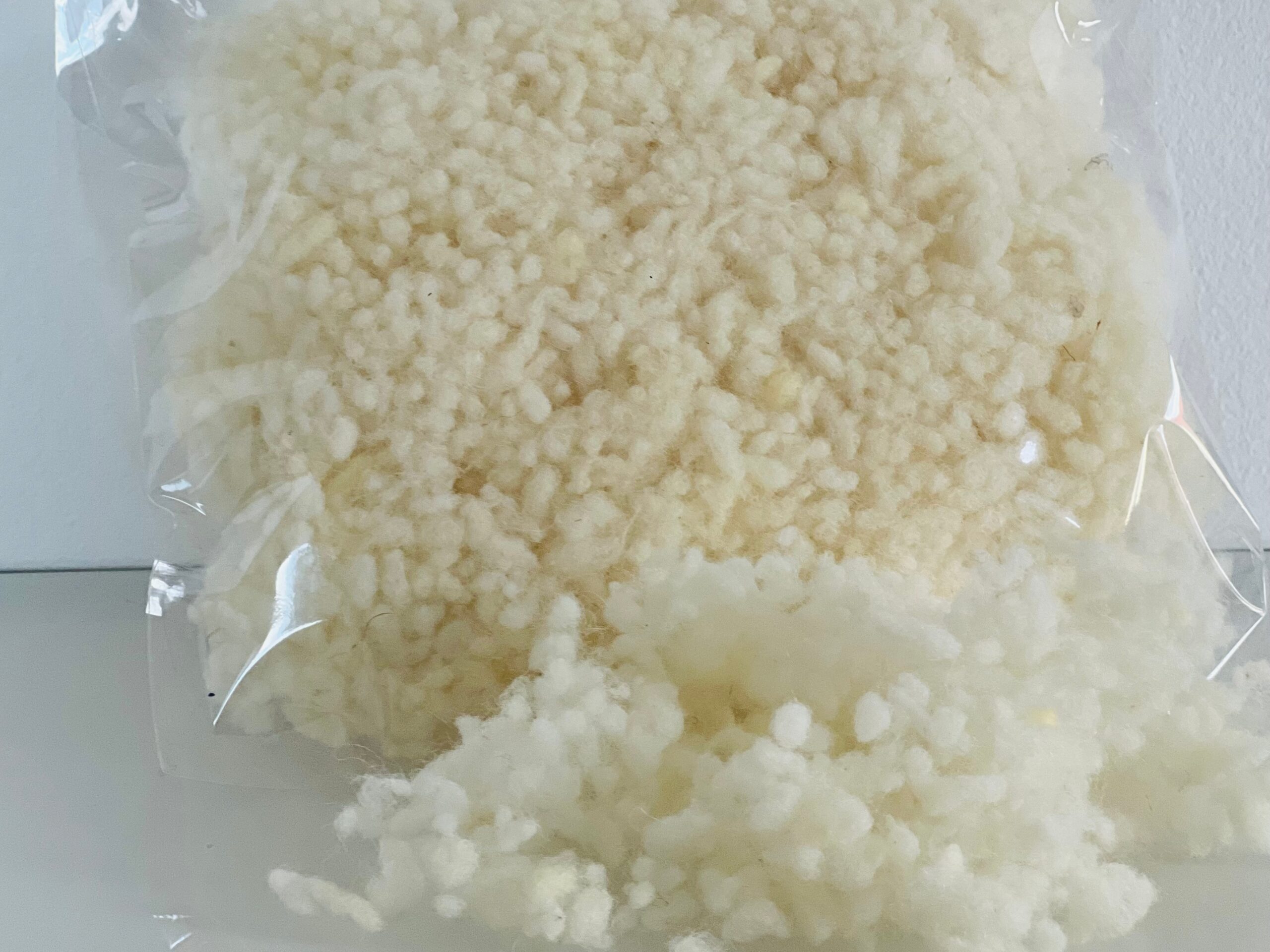 Füllmaterial für Kopfkissen, Plüschtiere, zum Basteln - 100% BIO-Schurwolle - 50g – Bild 2