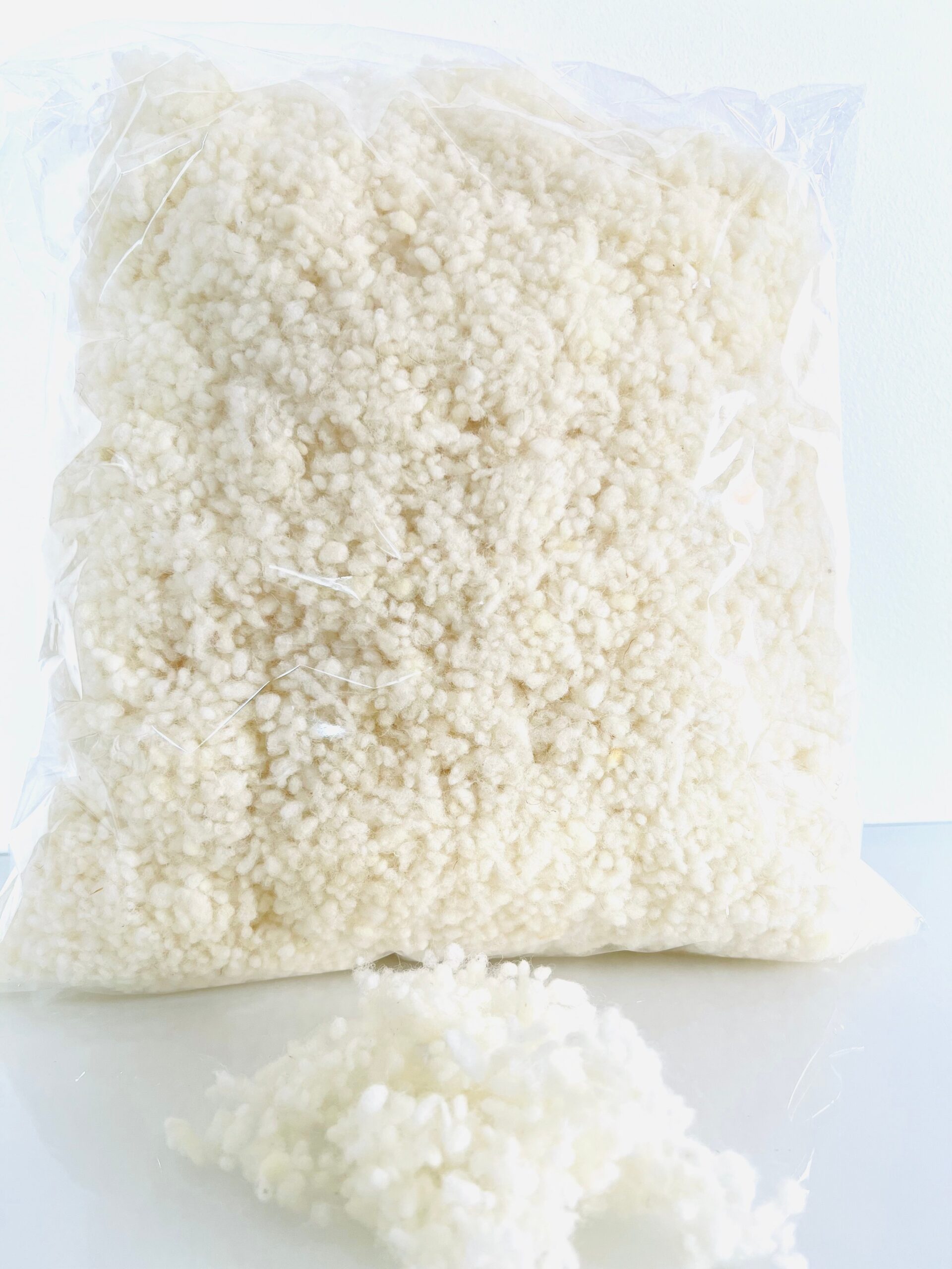 Füllmaterial für Kopfkissen, Plüschtiere, zum Basteln - 100% BIO-Schurwolle - 300g