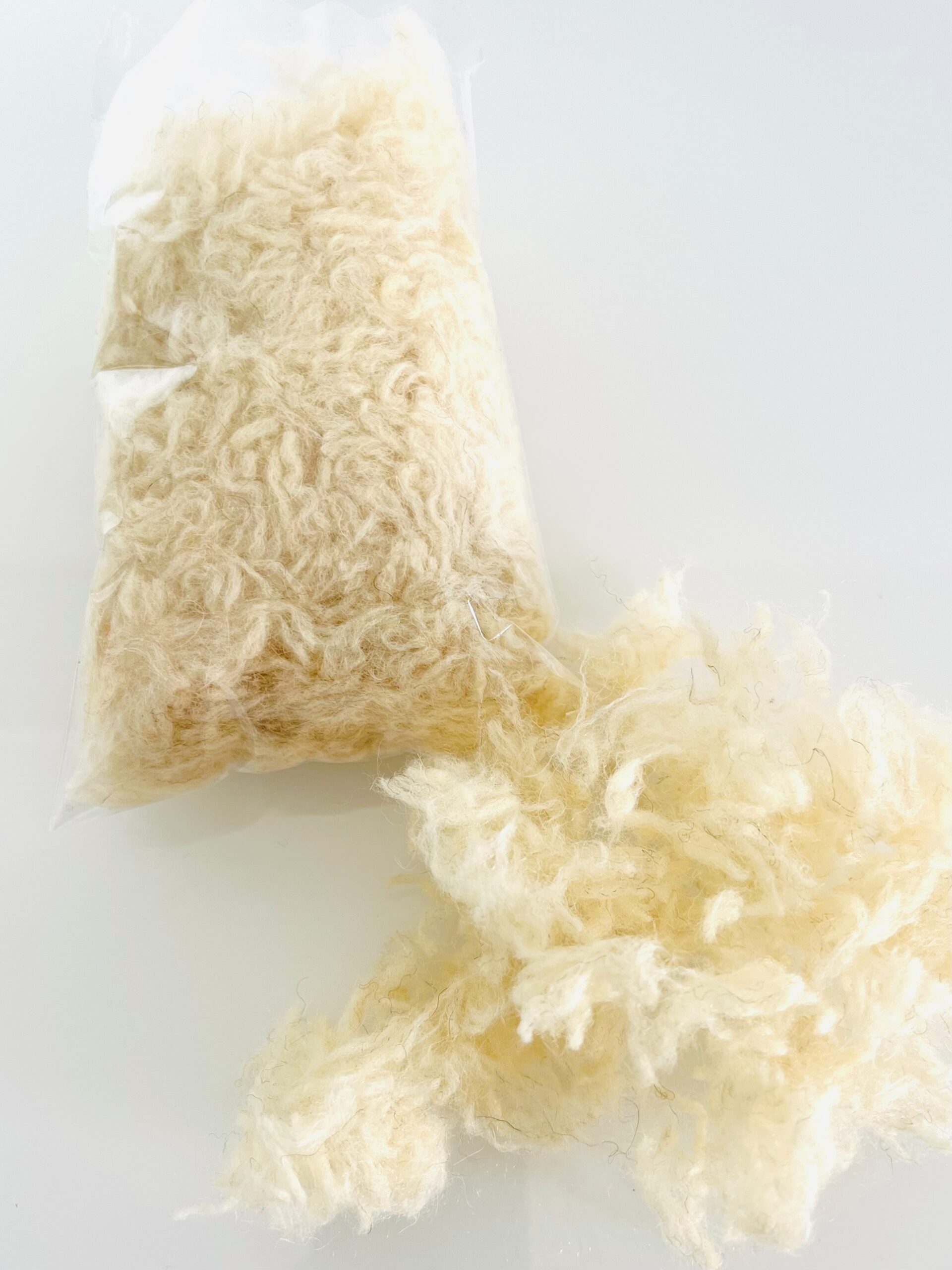 Füllmaterial für Kopfkissen, Plüschtiere, zum Basteln - 100% BIO-Schurwolle - 30g