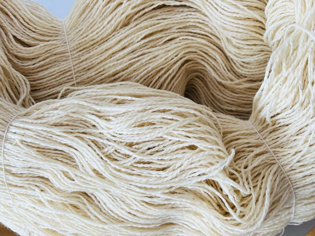 STRICKWOLLE - 100% Schurwolle 1000 Gramm - NEU - hellbeige - gewaschen – Bild 4