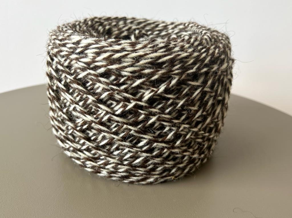 Schurwolle 2ply, braun-beige, gewaschen, 195g