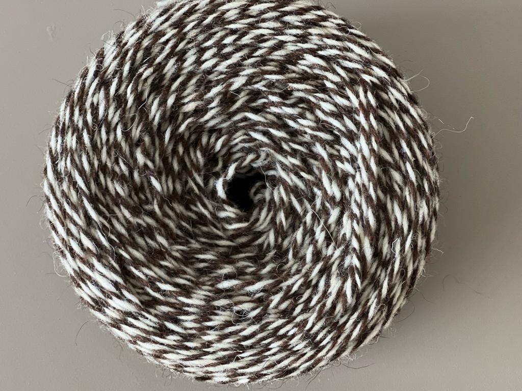 Schurwolle 2ply, braun-beige, gewaschen, 195g – Bild 4