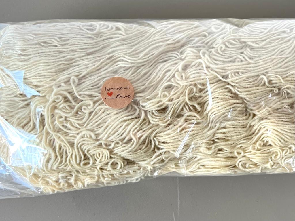 Schurwolle 1ply, beige, roh, unbehandelt, 195g – Bild 4